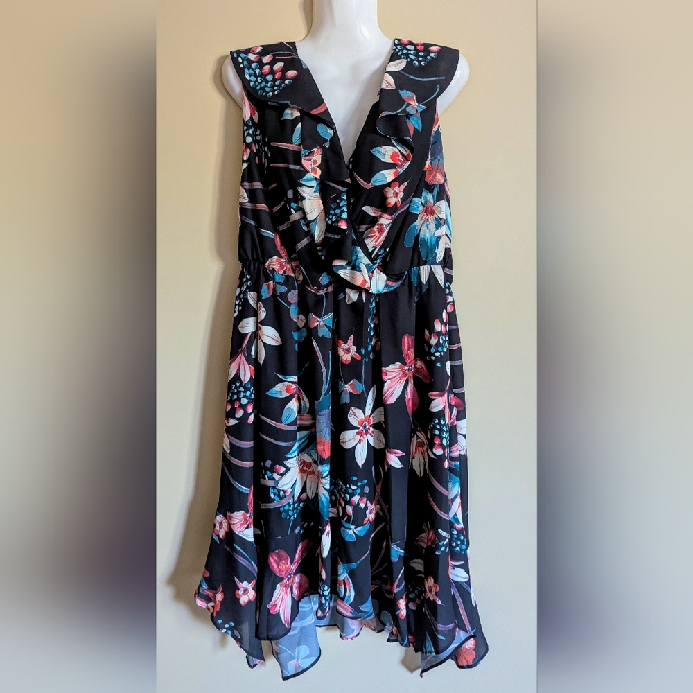 Roz & Ali Black Floral Dress